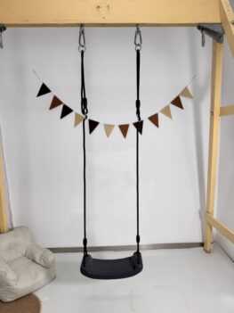 Plastikust kiigeiste, antratsiithall 2 Plastikust kiigeiste, antratsiithall 6