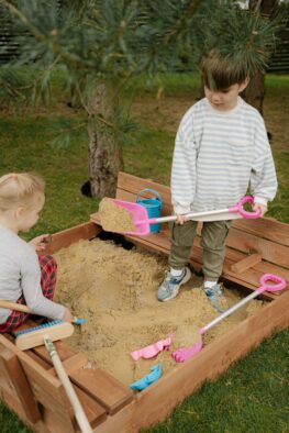 Immutatud puidust liivakast HATIS, 120x120 cm ja 250 kg liiva 2 Immutatud puidust liivakast HATIS, 120x120 cm ja 250 kg liiva 9